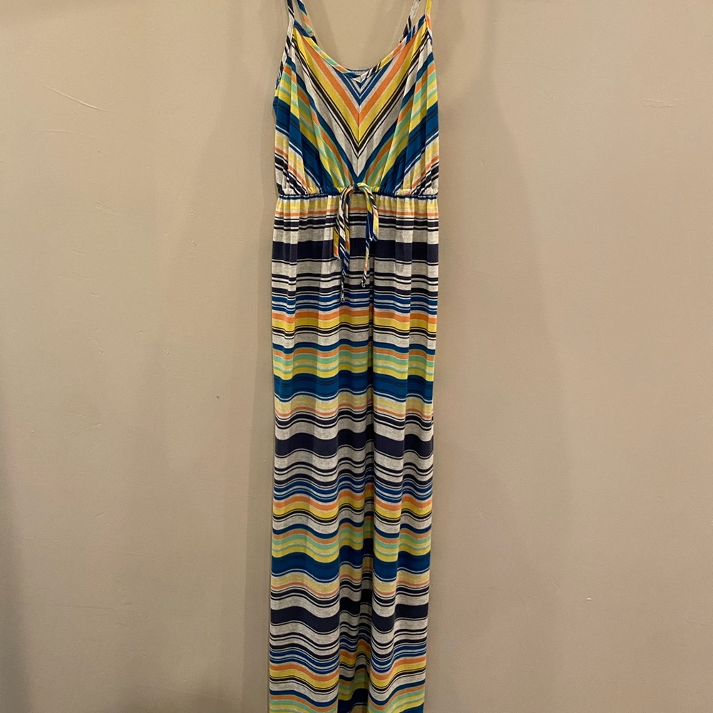Simple long summer dress. Spaghetti straps. Like new.